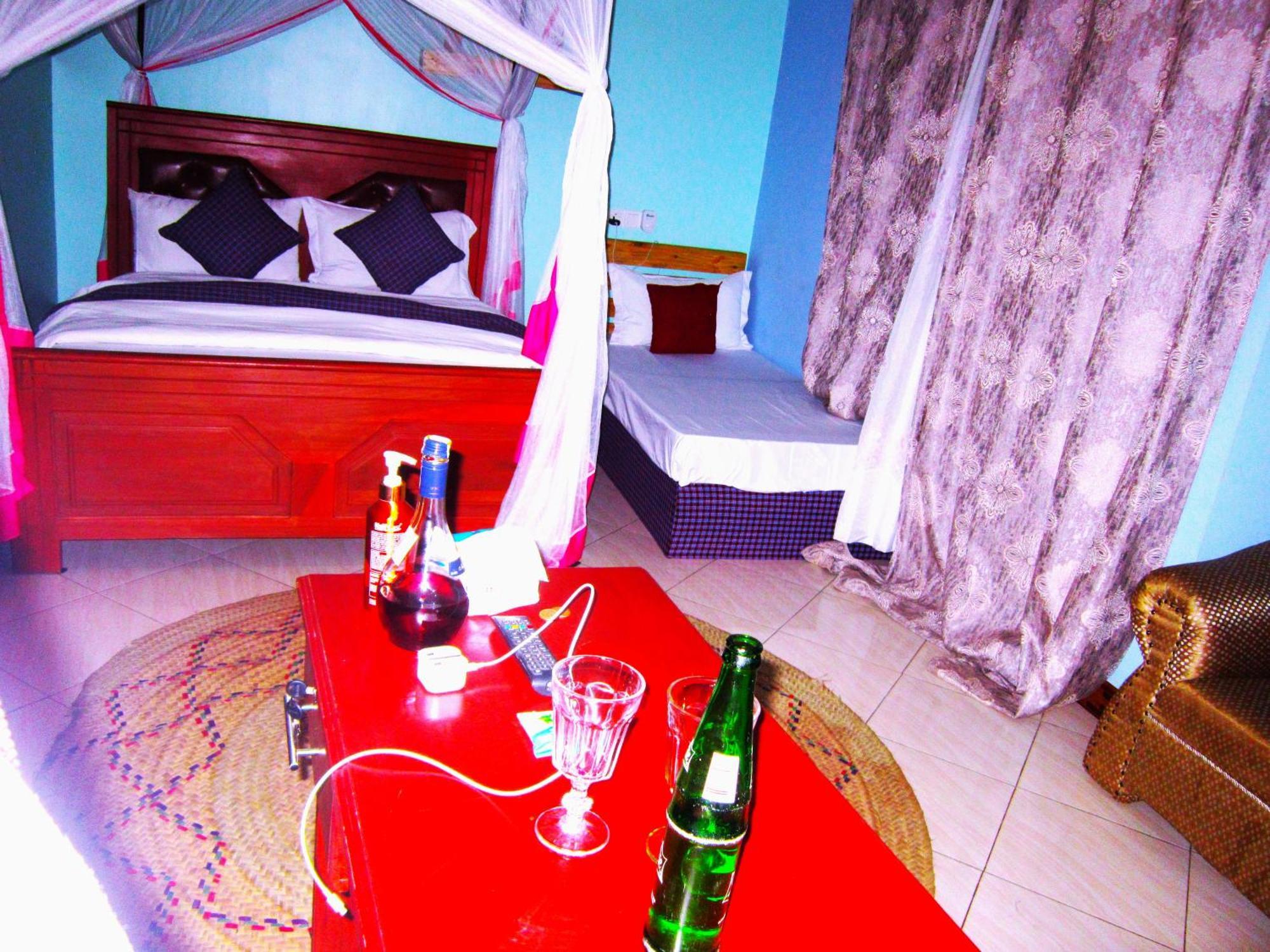 Safari Park House Bed & Breakfast Arusha Exterior photo