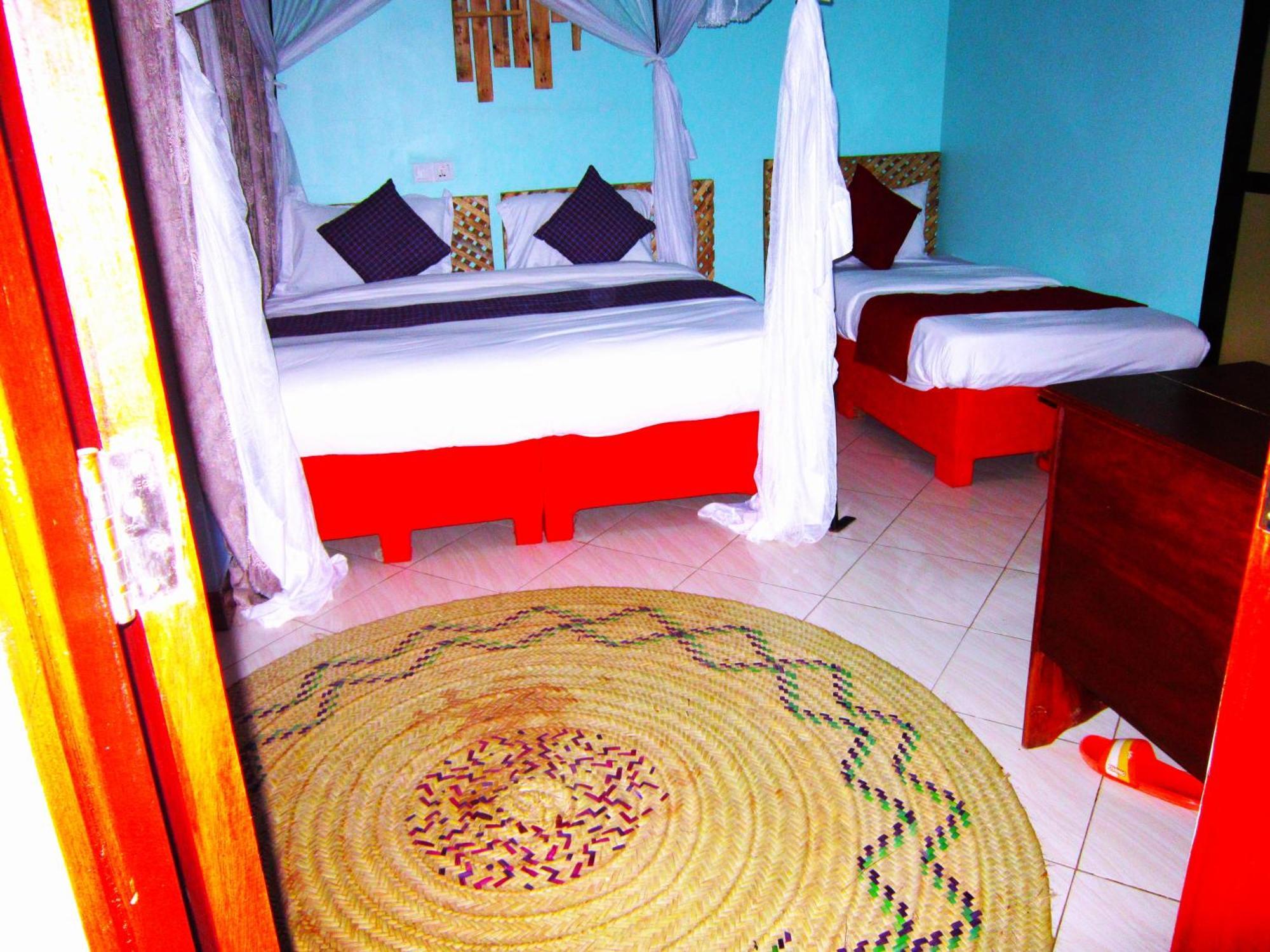 Safari Park House Bed & Breakfast Arusha Exterior photo